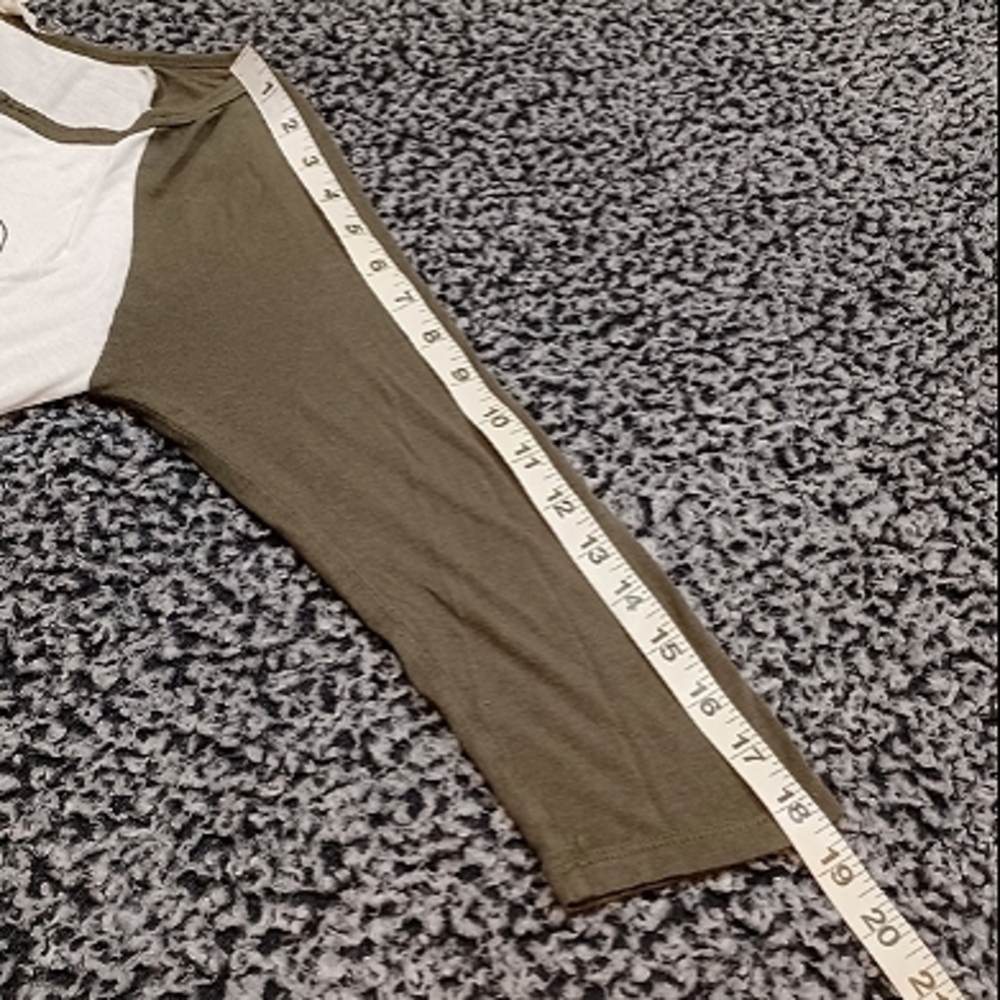 Trillium Alien Raglan Shirt - Picture 6 of 9